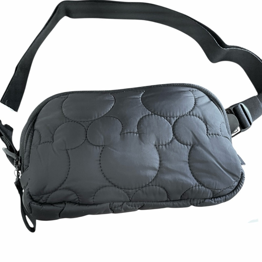 New Vera Bradley Disney Mini Belt Bag Black Featherweight Quilted Mickey Ears